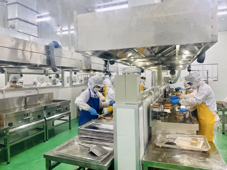 F-one 全球食品一成员有限责任公司的生产线。