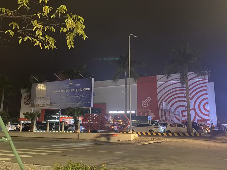 广宁各地关灯响应2023年地球一小时活动。