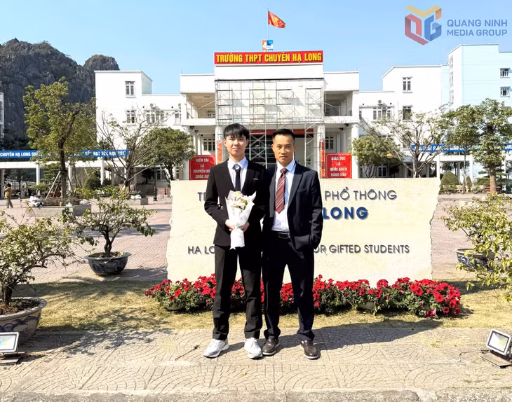 下龙重点高中学校信息学专业三年级学生宁光胜将是亚太信息学奥林匹克队的一员。