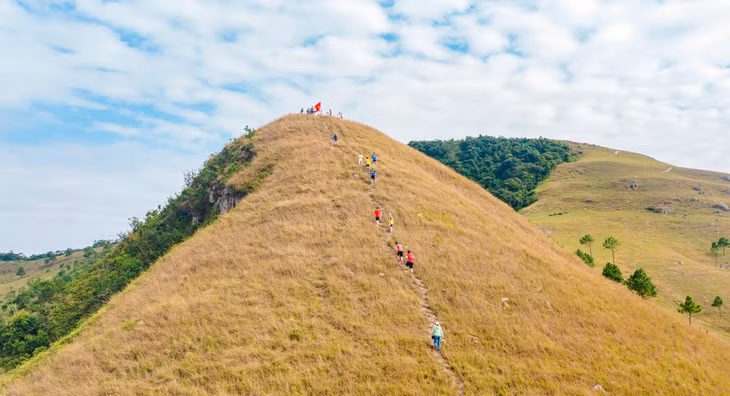 三层山是凤凰山最高的峰顶。