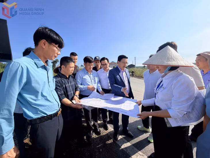 广宁省委书记武大胜对项目进行实地考察。