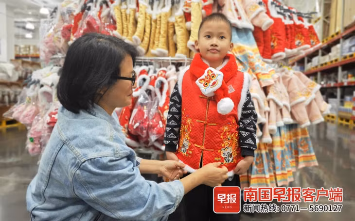 红红火火过大年，南宁“龙味”渐浓！ ảnh 5
