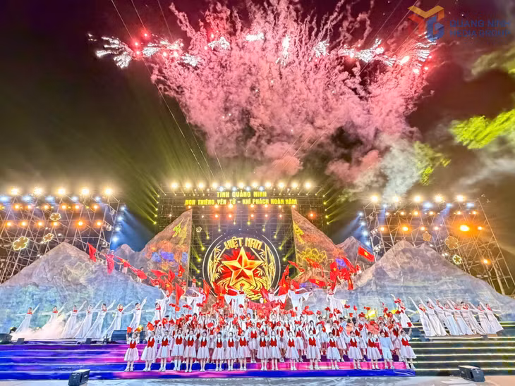 “安子圣山——千年气魄”的艺术晚会
