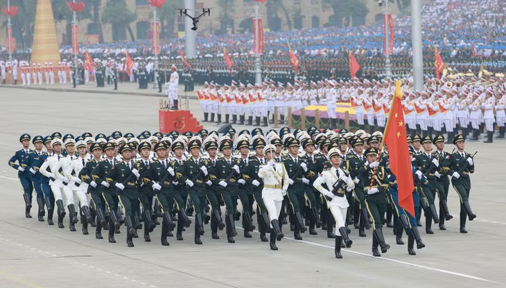 中国人民解放军仪仗分队参加越南八月革命暨越南国庆80周年纪念活动 ảnh 1