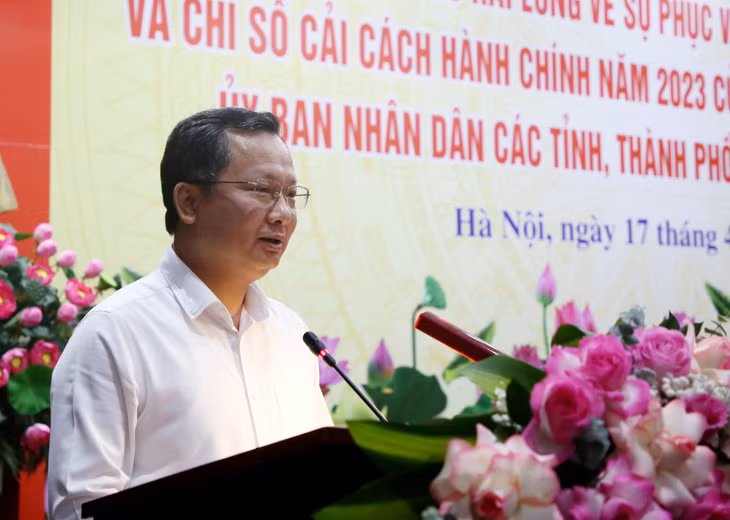 广宁省委副书记、人民委员会主席高祥辉在会上发表讲话。