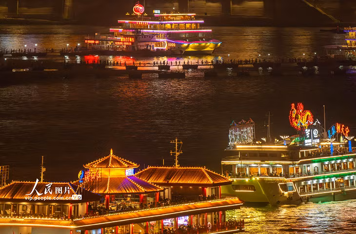 重庆：夜经济点亮城市新活力 ảnh 3