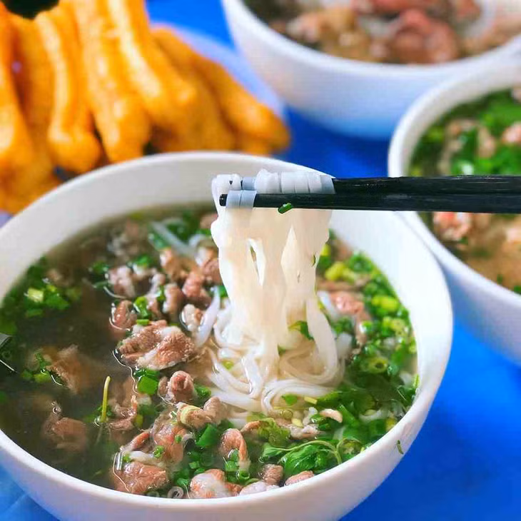 河内河粉的清爽口感令人回味无穷 Phở Hà Nội gây thương nhớ bởi hương vị thanh tao