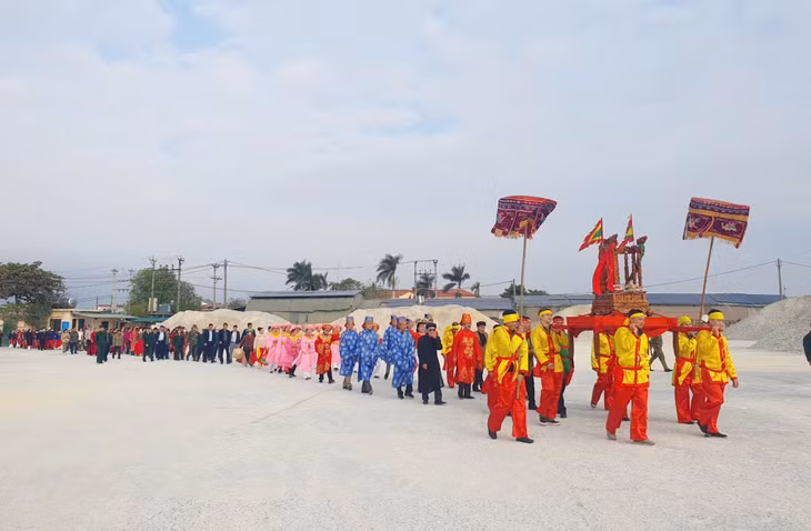米山祠庙会迎神仪式。