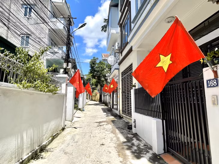 小巷街道处处整齐干净