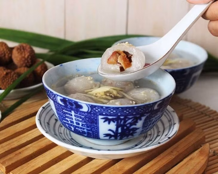 烤猪肉甜汤 Chè bột lọc heo quay
