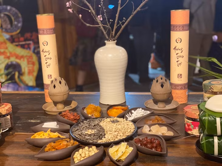 春节各式果脯 Mứt Tết phong phú đa dạng