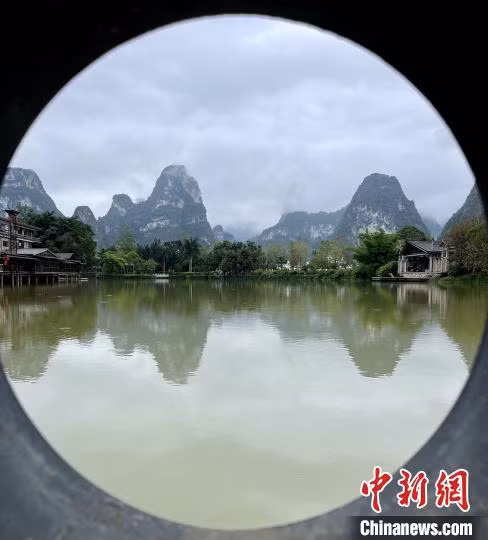  张文茜 摄 Ảnh: Trương Văn Xuyến