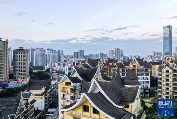 在广西南宁拍摄的东盟商务区里的建筑（无人机照片）。曹祎铭 摄 Kiến trúc của các toà nhà trong Khu thương mại ASEAN tại Nam Ninh, Quảng Tây (ảnh chụp bằng máy bay không người lái). Tào Y Minh chụp