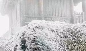 强冷天气来袭，广宁多地出现冰雪现象