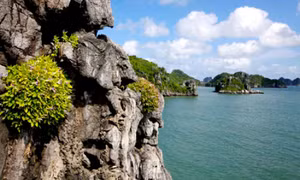 河澙湖---岩石和水的天堂